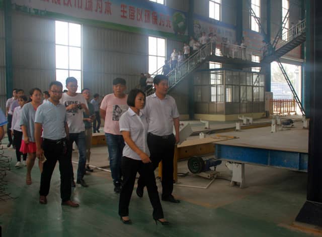 安徽省墻材協(xié)會(huì)會(huì)議暨裝配式建筑研討會(huì)在天意機(jī)械圓滿(mǎn)召開(kāi)