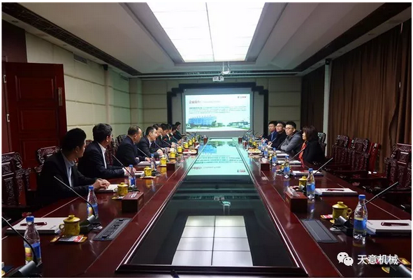 碧桂園集團(tuán)副總裁兼采購中心總經(jīng)理?xiàng)铥惻d一行蒞臨天意參觀考察 碧桂園集團(tuán)副總裁兼采購中心總經(jīng)理?xiàng)铥惻d一行蒞臨天意參觀考察